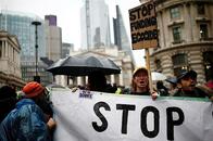 環境保護団体｢絶滅への反逆｣、米資産運用会社ブラックロックを狙い撃ち