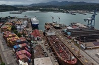 中国、パナマ運河の港湾喪失でパナマに報復──トランプには追い風