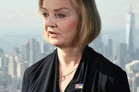 英国の経済失政で株式市場は混乱、リーマンショックの前兆なのか？