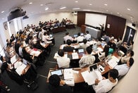 早稲田大学ビジネススクールの魅力は、多様性の中でグローバルな経験を積める環境