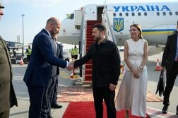 ゼレンスキー氏、東欧セルビアを初訪問　ＥＵ加盟や経済協力協議へ