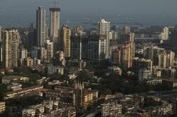 インド総合ＰＭＩ、8月は54.6と小幅上昇　サービス業がけん引