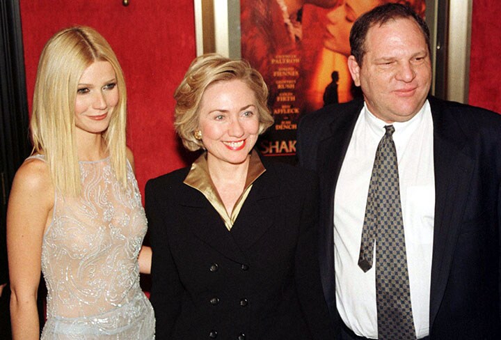 98年に『恋におちたシェイクスピア』の試写会で女優のグウィネス・パルトロウ、当時のファーストレディーのヒラリー・クリントンと共に写真におさまるハービー・ワインスタイン（左）　Peter Morgan-REUTERS