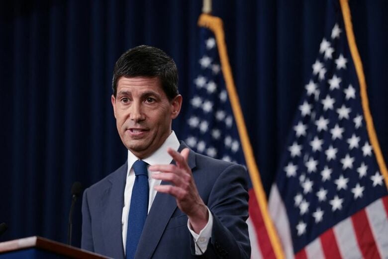 米連邦準備理事会（ＦＲＢ）のウォ​ーシュ議長。ＦＲＢ本部で２９日撮影。REUTERS/Evelyn Hockstein