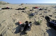 地中海で密航船が沈没、難民約500人死亡の恐れ