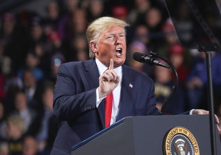 「大統領は法の上に立つ」というトランプの横車が通るのは民主主義の危機　Leah Millis-REUTERS