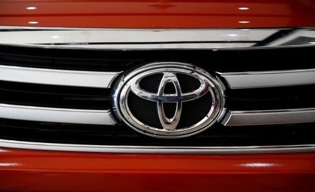 ６月２８日、トヨタ自動車は、燃料装置やエアバッグ装置の不具合を理由に、世界で合せて３３０万台規模のリコール実施を発表した。写真はトヨタのロゴ、１６日撮影（２０１６年　ロイター／Erik De Castro）