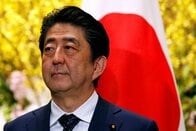 トランプに｢ノー｣と言えない安倍首相　森友問題の火消しに外交は有効か？