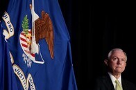 米司法長官、コミー元FBI長官の発言めぐり議会証言の意向