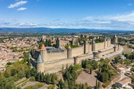 歴史から学ぶ「犯罪を諦めさせる建築デザイン」──「城壁都市」に最大のヒント