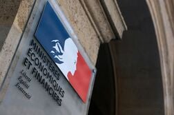 仏政府が27年緊縮予算案提出、540億ユーロ節減　財政懸念で国債利回り上昇