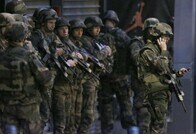 パリ北部で銃撃戦、同時攻撃の容疑者２人死亡