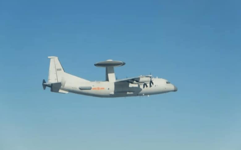 台湾空軍が撮影した中国軍の早期警戒管制機KJ-500　TAIWAN MINISTRY OF NATIONAL DEFENSE