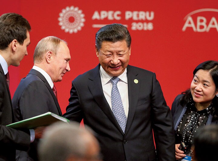 Mariana Bazo-REUTERS