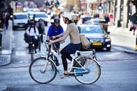 チャリ通は長寿の秘訣。がんや心臓疾患のリスクが4割減
