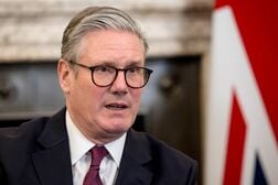 スターマー英前首相が議員辞職へ、今後は「国際問題に専念」