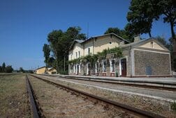 ウクライナ、モルドバ経由での穀物鉄道輸出を検討＝関係筋