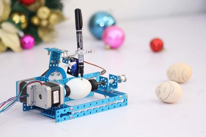 感嘆！ 4通りに組み替えられるお絵描きロボット「mDrawBot