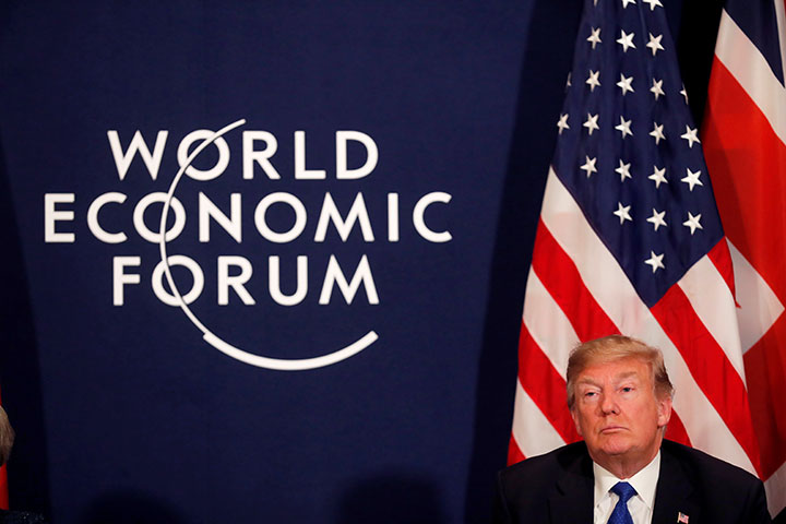 世界経済フォーラム年次総会（ダボス会議）に出席中のトランプ　Carlos Barria-REUTERS