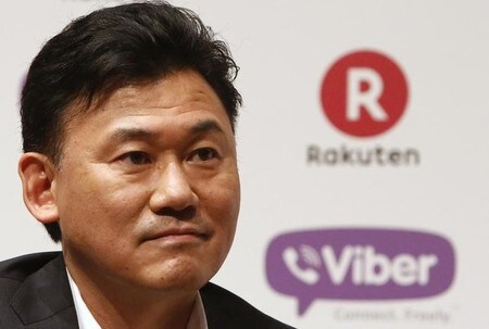 　１月３０日、楽天の三木谷浩史会長はで、難民やイスラム圏７カ国から到着する人々の入国を禁止する米国の措置を非難するとともに、３１日に同社の無料通話・メッセージアプリＶｉｂｅｒが、米国から対象国への無料国際電話サービスを発表することを明らかにした。都内で２０１４年撮影（２０１７年　ロイター／Yuya Shino）