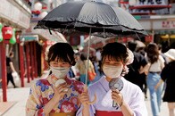 日傘、辛いもの、かりゆし、風鈴も?...今こそ世界に広めたい、ニッポンの「熱中症対策」とは