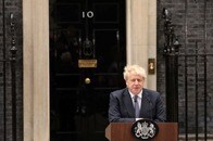 辞任表明の英ジョンソン首相、蠟人形は早くも「職安」に移動させられてしまう
