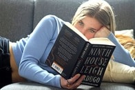 【クイズ】1位はアメリカ...世界で2番目に「本をよく読む」意外な国はどこ？