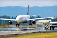 猛暑で飛行機が飛べない！　温暖化の思わぬ影響