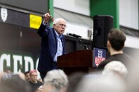 トランプ=マスク独裁は許さない── 米政界左派の重鎮サンダースの集会に労働者の長蛇の列