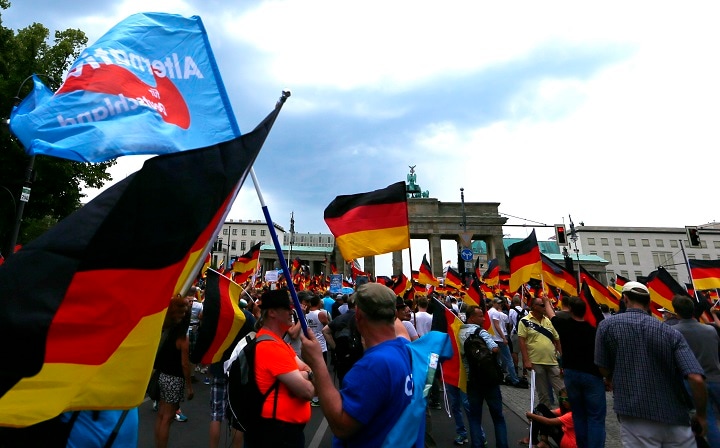 昨年9月の独総選挙で第三党に躍進した極右政党「ドイツのための選択肢（AfD）」の集会（5月27日、ベルリン）