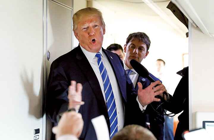 知識の乏しい直感主義者のトランプで大丈夫？　Kevin Lamarque-REUTERS
