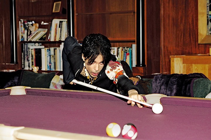 ビリヤードに自信があったシャヒディをまったく寄せ付けない腕前を発揮　AFSHIN SHAHIDI, FROM PRINCE: A PRIVATE VIEW