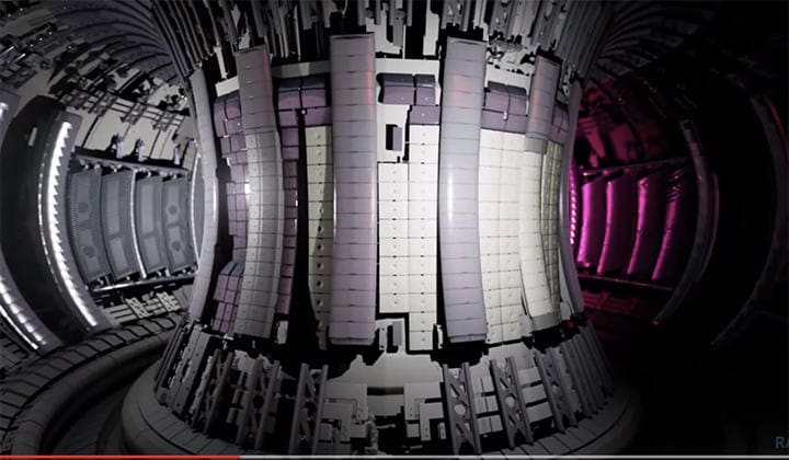 過去最高のエネルギー生成量を記録したJETの核融合炉の内部　EUROfusion-YouTube