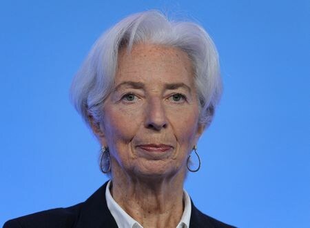 欧州中央銀行（ＥＣＢ）は１４日、量的緩和策の段階的縮小方針を確認した。政策金利は据え置いた。３月１０日撮影（２０２２年　ロイター）