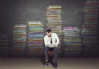 教育現場は「ブラック労働」、若手教員の心身が蝕まれる