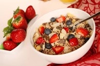 「朝に50gプラスするだけ」で集中力と記憶力が持続する...意外な「脳力アップ食品」とは？【最新研究】