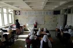 女子240万人が中等教育から締め出され…タリバン復帰5年のアフガニスタンで進んでいること