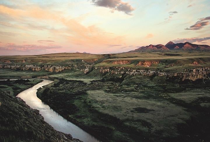グラスランズ国立公園（カナダ）　LORI ANDREWSｰMOMENT/GETTY IMAGES
