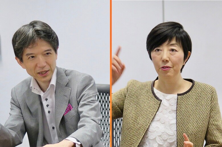 『ポスト新産業革命』の著者で経済評論家の加谷珪一氏（左）と、『AI vs.教科書が読めない子どもたち』の著者で数学者の新井紀子氏　Newsweek Japan