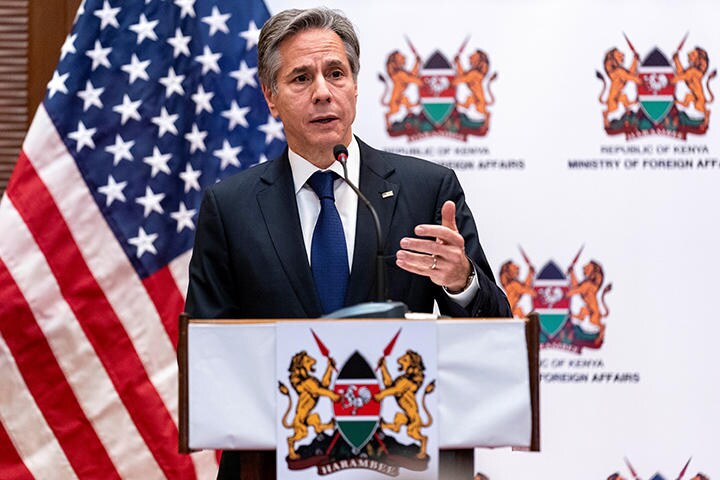 初のアフリカ歴訪先のケニアで記者会見に登壇したブリンケン国務長官（2021年11月17日）　Andrew Harnik/Pool via REUTERS