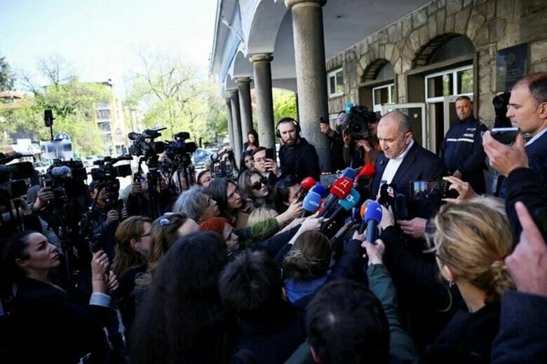 写真はラデフ前大統領。4月19日、ブルガリアのソフィアで撮影。REUTERS/Stoyan Nenov