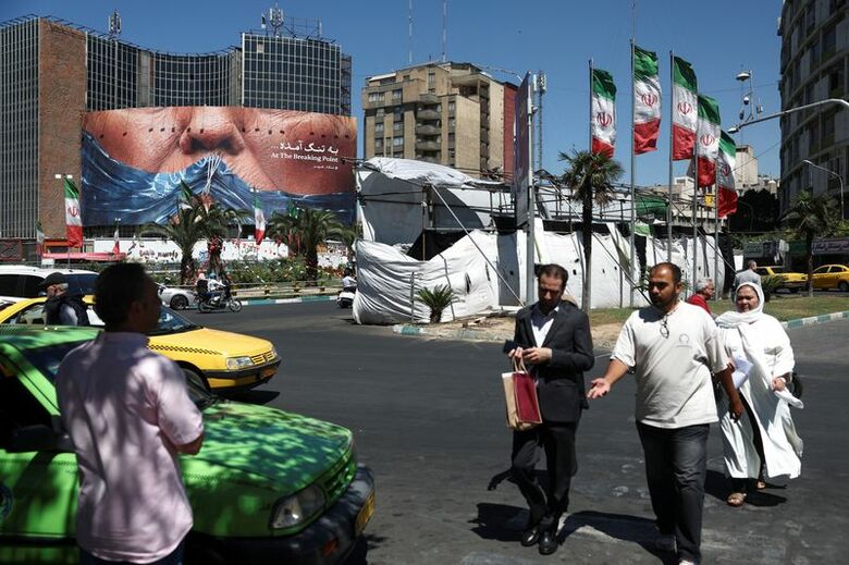 イラン・テヘランで２６日撮影の提供写真。Majid Asgaripour/WANA (West Asia News Agency) via REUTERS