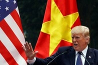 トランプ、ベトナム国家主席に「南シナ海の領有権問題、仲裁の用意ある」