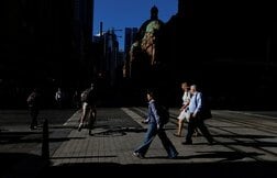 豪企業信頼感指数が小幅改善、コスト圧力背景になお低迷