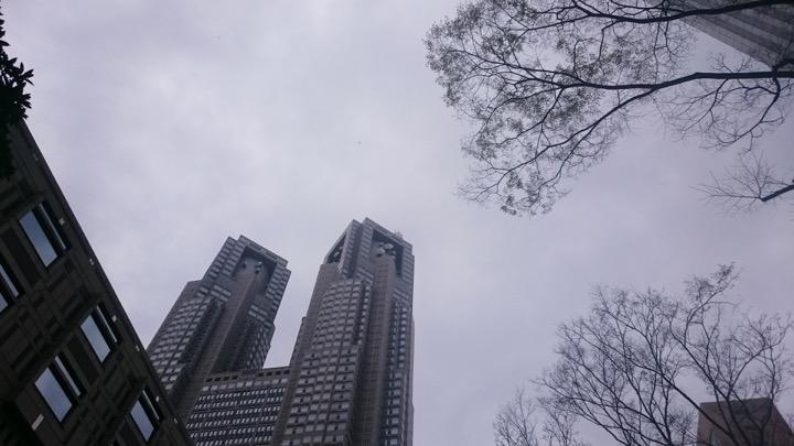 18日、東京都では新たに220人の新型コロナウイルス陽性者が確認された。