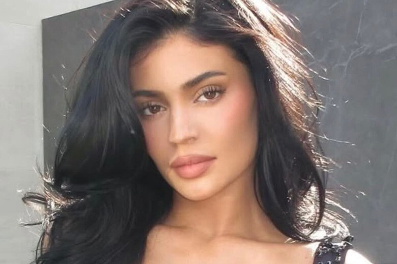 カイリー・ジェンナー　kyliejenner-Instagram