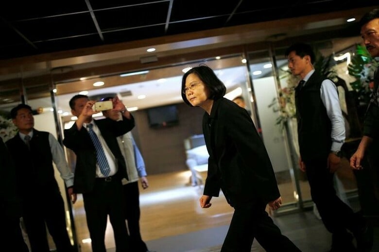 　５月１９日、２０日に台湾総統に就任する民進党の蔡英文主席（写真）の対中政策に早くも懸念が台頭している。１７日撮影（２０１６年　ロイター/Tyrone Siu）