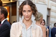 前も後ろも全て開放...元新体操選手の「ボトムレス衣装」にネットで激論 「注目のためにここまで...」