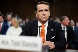ブランチ米司法長官候補「イエスマンではない」、トランプ忠誠批判に反論