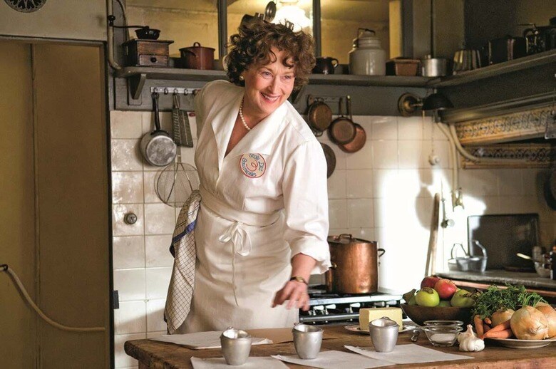 『ジュリー＆ジュリア』のメリル・ストリープ JONATHAN WENK/©COLUMBIA PICTURES/COURTESY EVERETT COLLECTION,